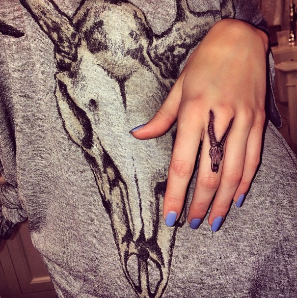 7 Celebrity Manicures You May Have Missed This Month | Nailpro
