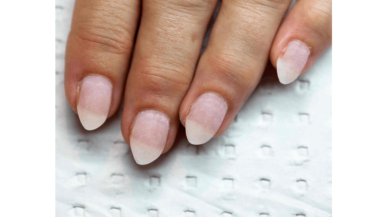 Nail Art Tutorial: The Sponge Technique | Nailpro Nail Art Tutorial: The Sponge Technique | Nailpro