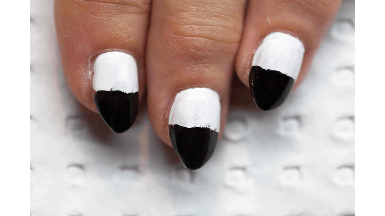 Nail Art Tutorial: The Sponge Technique | Nailpro Nail Art Tutorial: The Sponge Technique | Nailpro