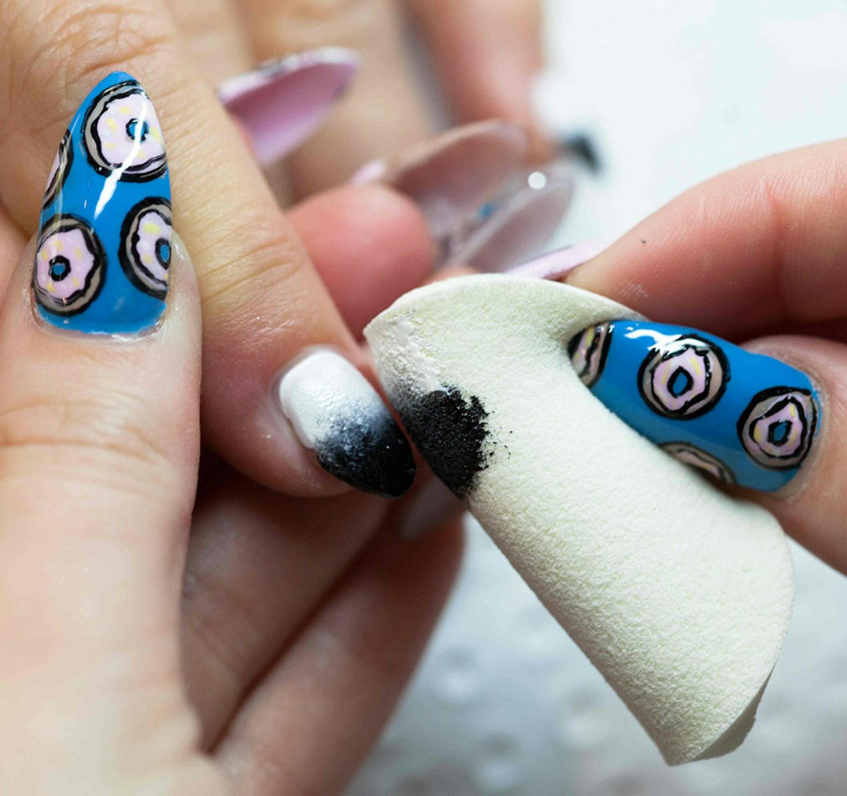Sponge cheap nail art