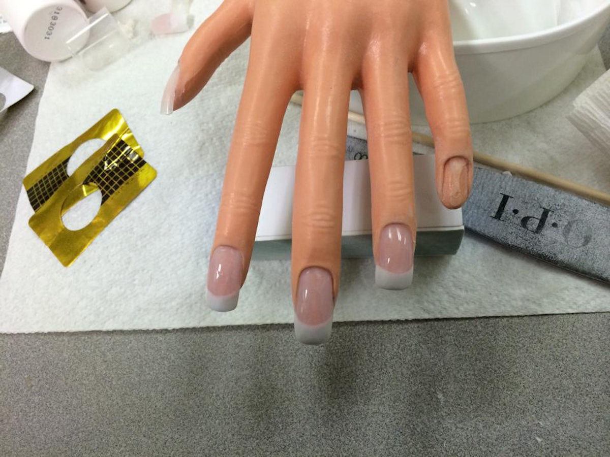 Air purifier for acrylic nails discount