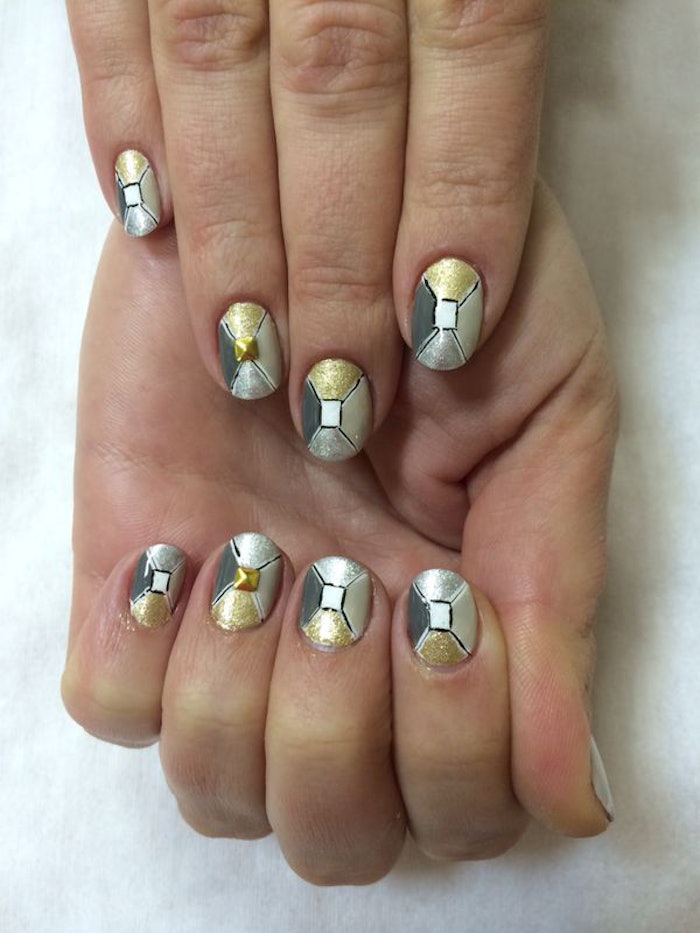 grey and gold nail designs