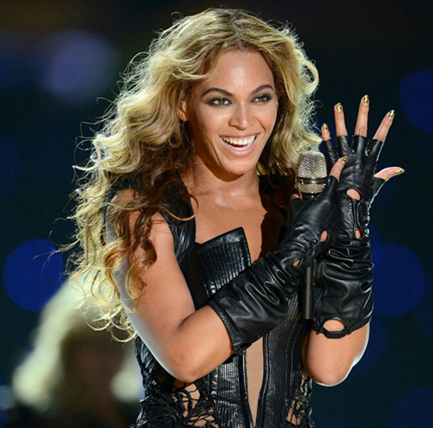 Beyoncé’s Game-Changing Superbowl Manicure | Nailpro