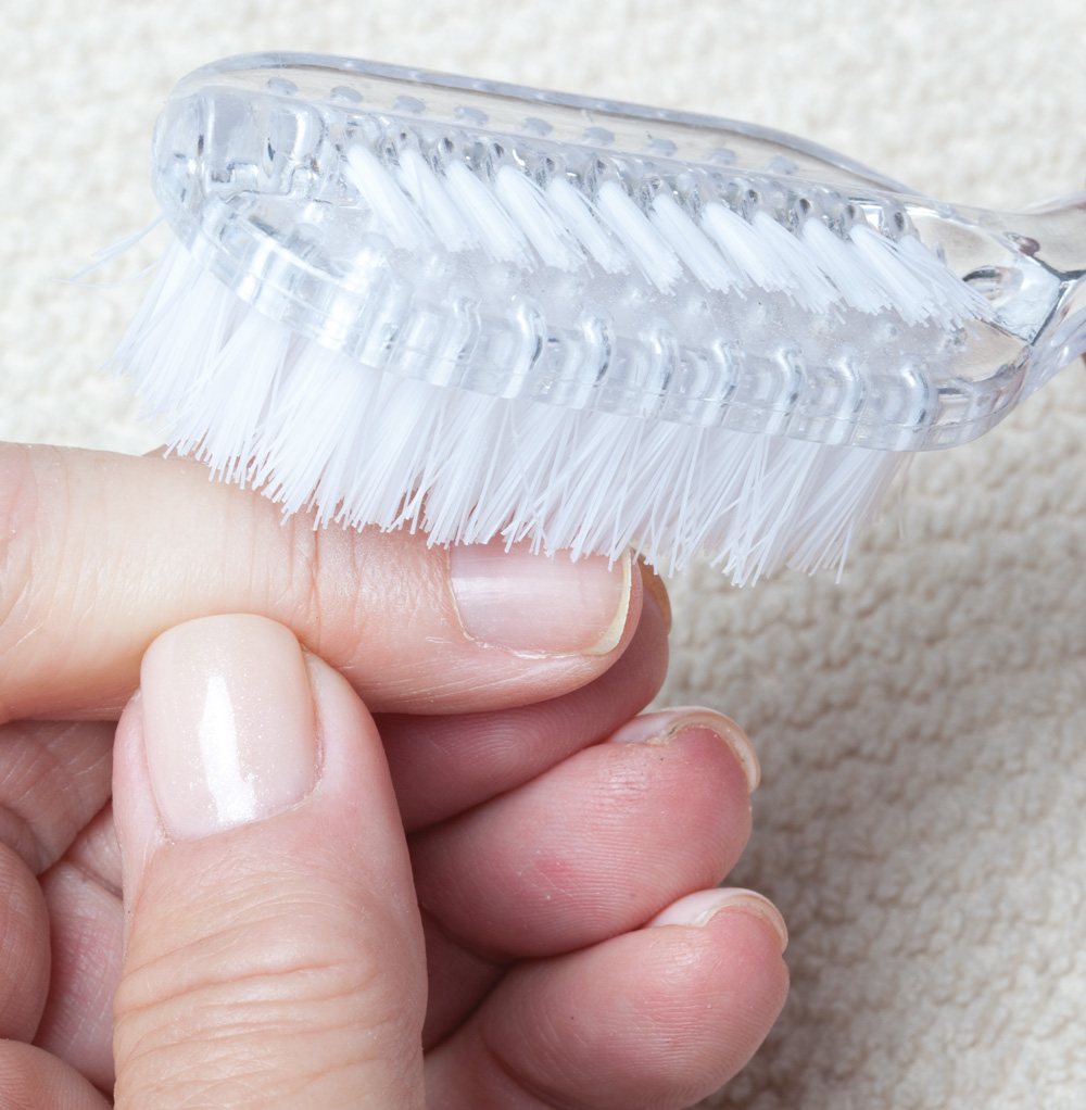 How To Clean Acrylic Nail Brush Tutorial Youtube