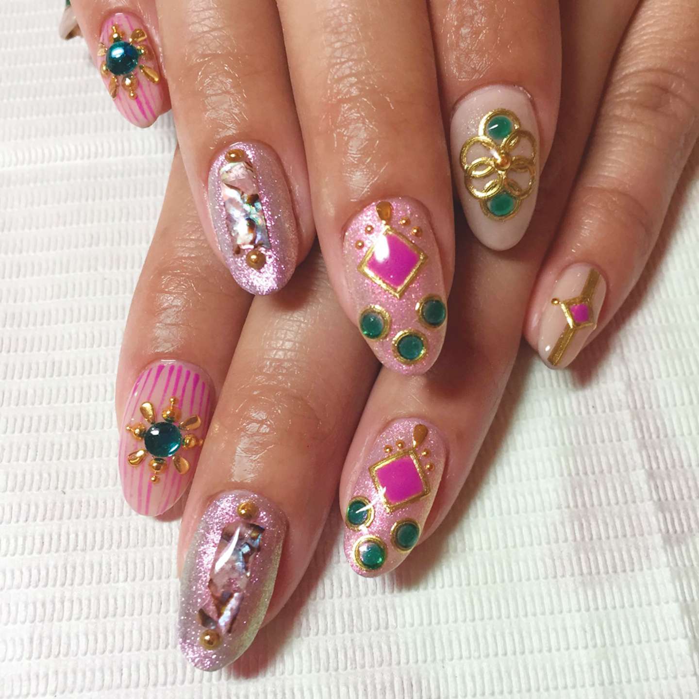 Savvy Salon Nail Swag Studio Nailpro