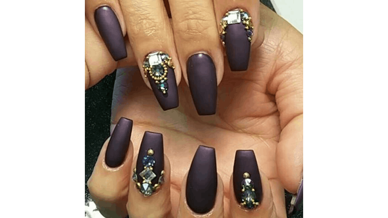 The Biggest Trend Right Now Coffin Nails Nailpro The Biggest Trend Right Now Coffin Nails Nailpro
