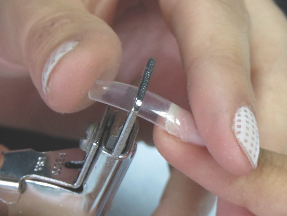 How To Size and Apply Nail Tips | Nailpro