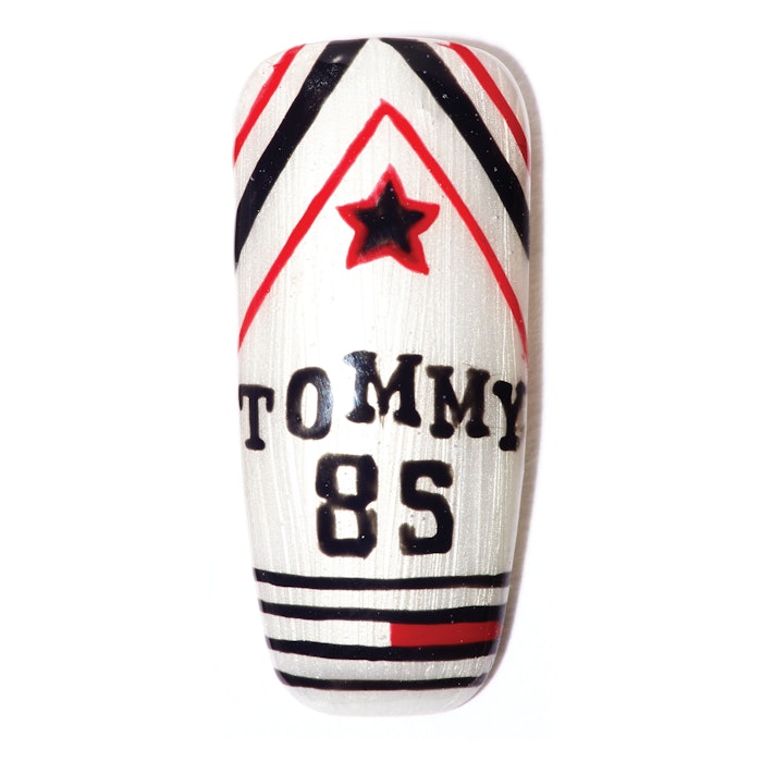 Nail Art_Tommy Hilfiger_square