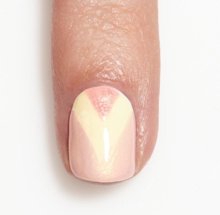 chevron-nail-art