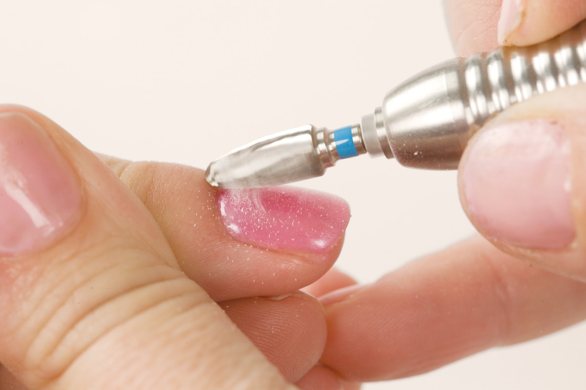 Как снять гель-лак фрезой на левой и правой руке? Как тренироваться? - YouTube