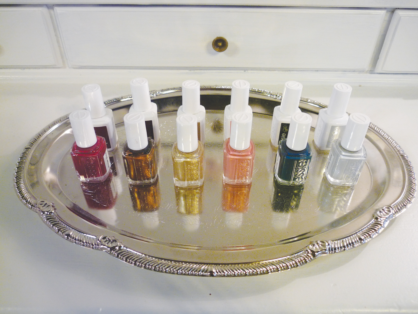 Details 144+ nail coat salon songngunhatanh.edu.vn