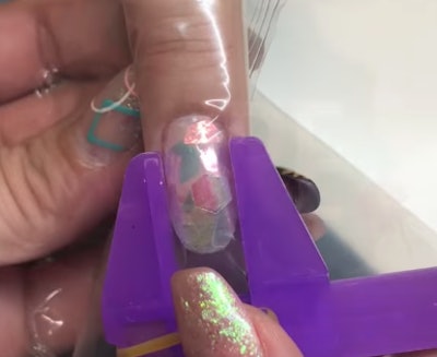 ✨How To Use Loose Glitter (How To Apply Fine & Chunky Glitter On Natural  Nails) - femketjeNL 