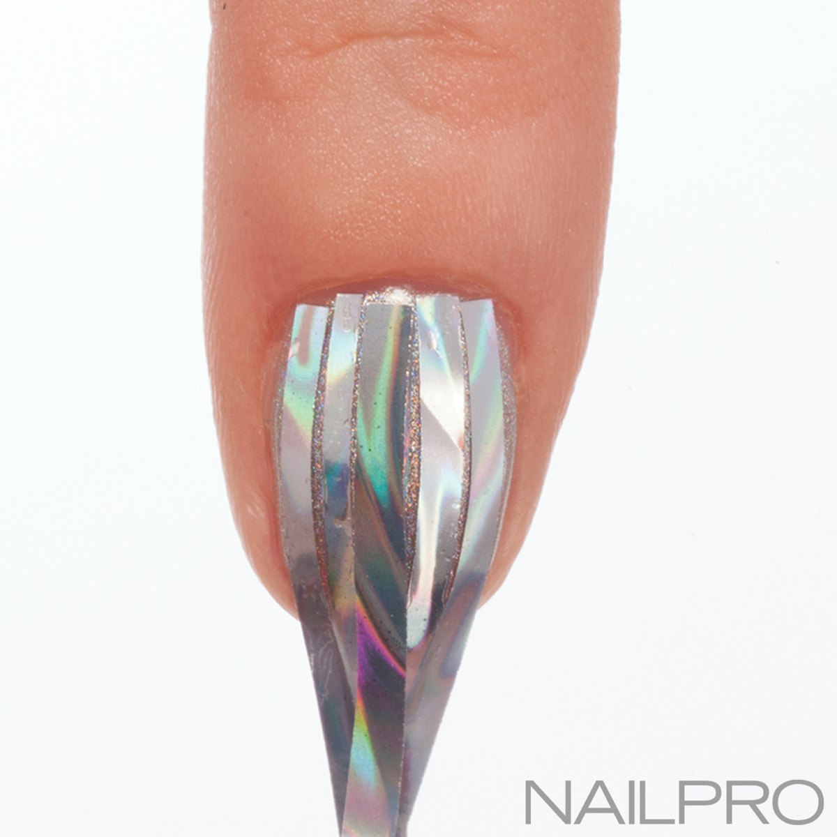 Two Techniques to Have Fun With Foils | Nailpro Two Techniques to Have Fun With Foils | Nailpro