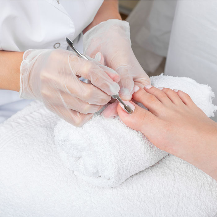 Pedicure chiropodist lada Keep Clients Safe by Getting Advanced Training in Medical Pedicures