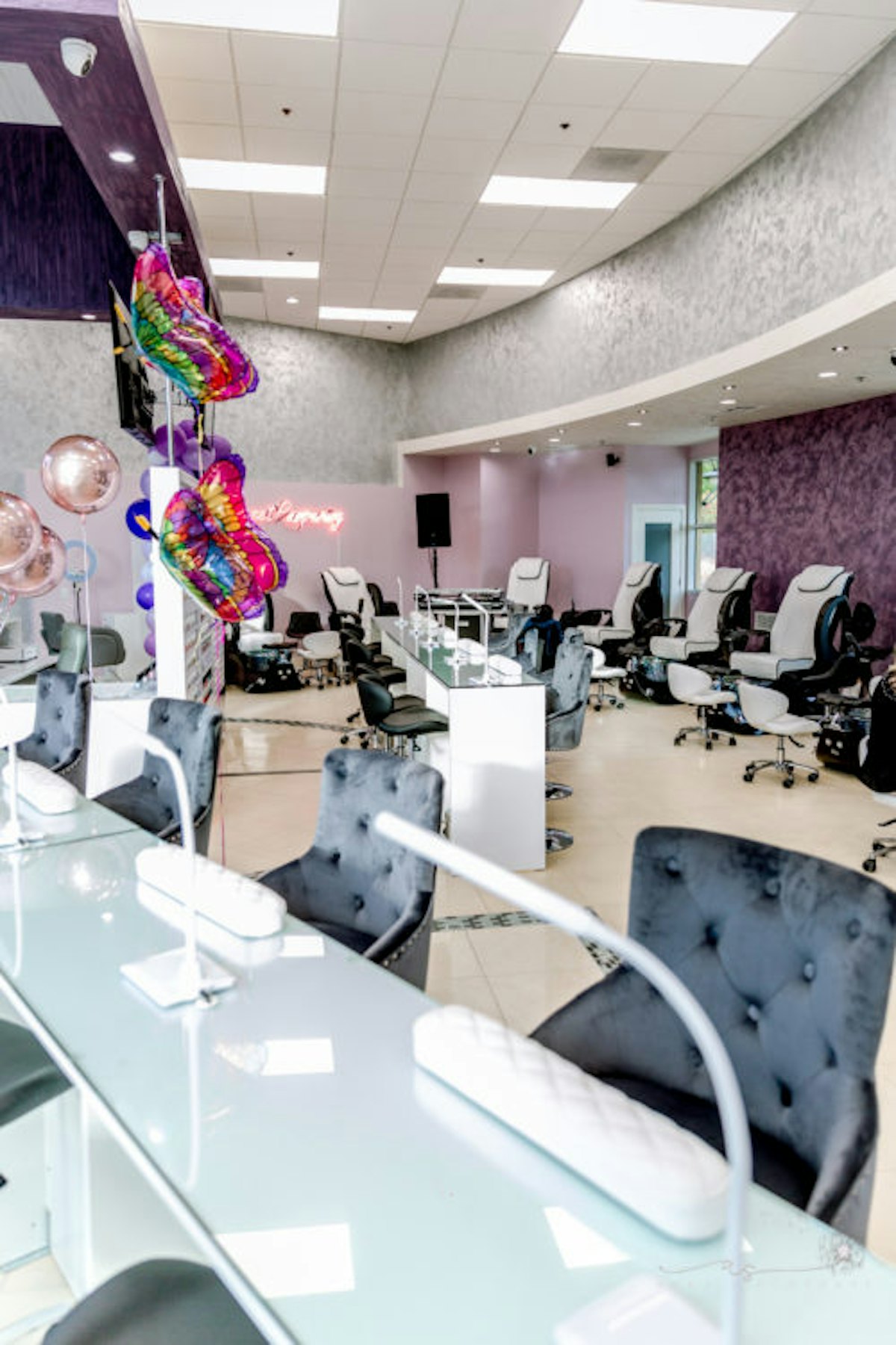 Polish Me Pretty Nail Bar Opens Burbank Location Nailpro