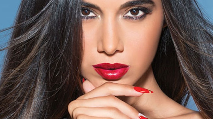 iconic-red-nails