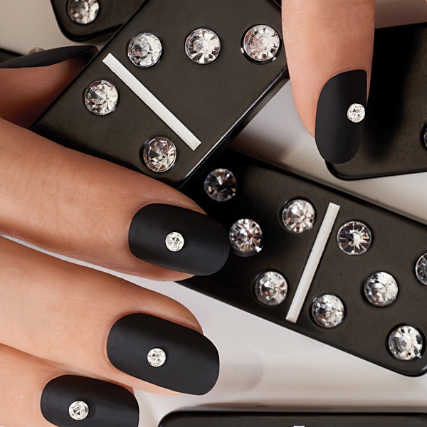 Celebrity Manicurist Elle Creates Nail Designs Featuring Diamonds And Gems Nailpro Celebrity Manicurist Elle Creates Nail Designs Featuring Diamonds And Gems Nailpro