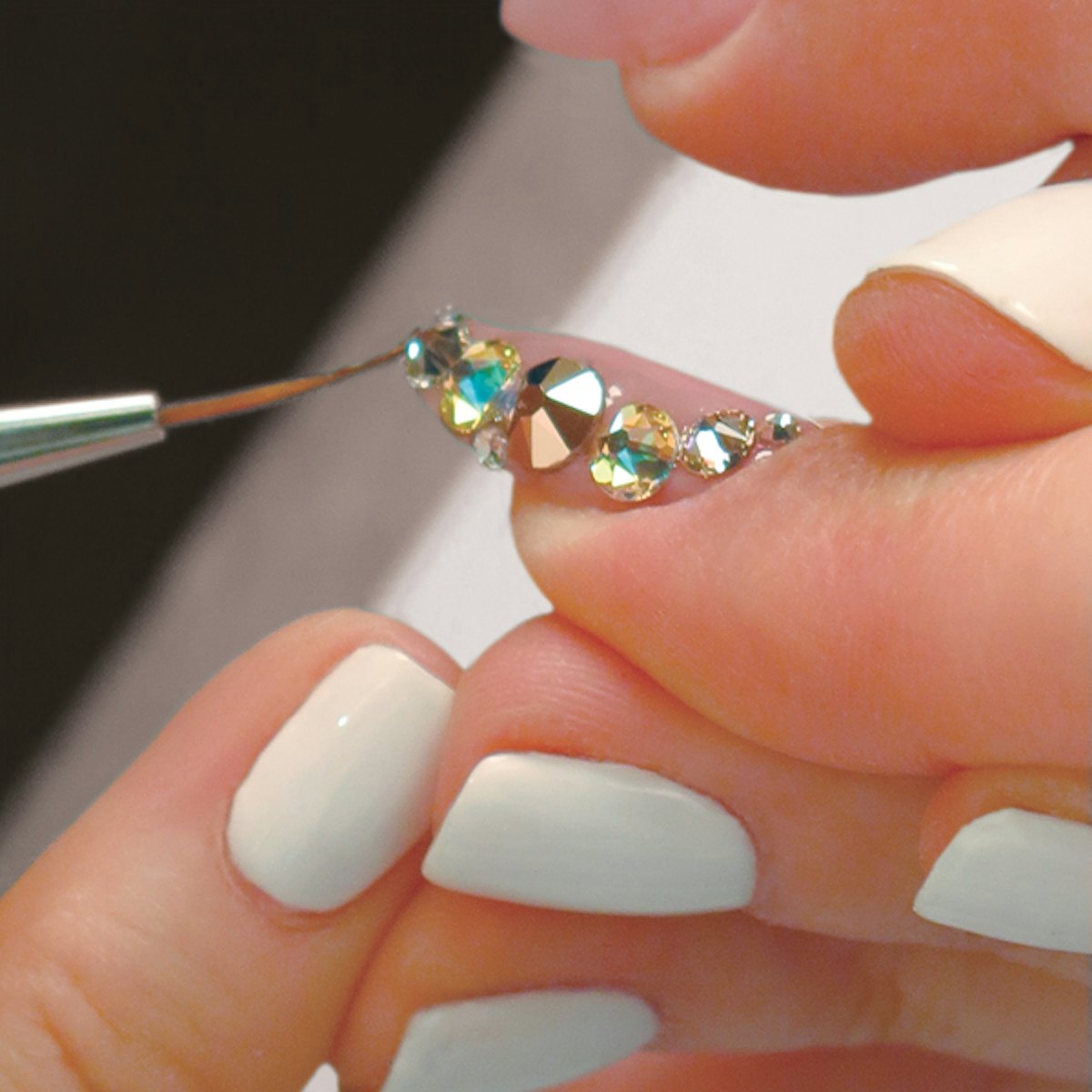 How to Attach Rhinestones to Nails: 13 Steps (with Pictures)