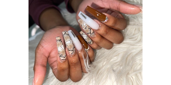 Logo nail set by Marii @danitasdivas on Instagram
