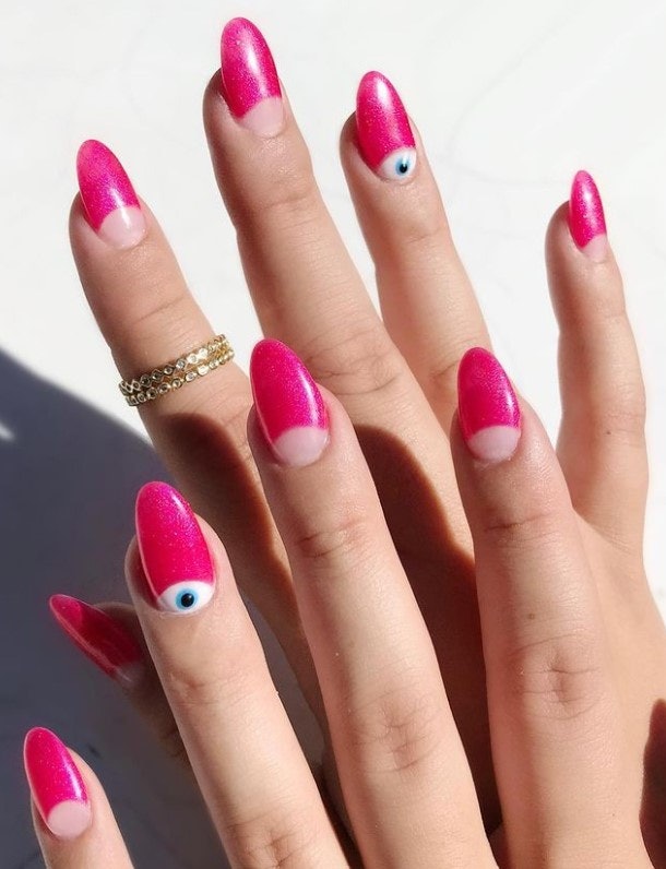 Round online nails design