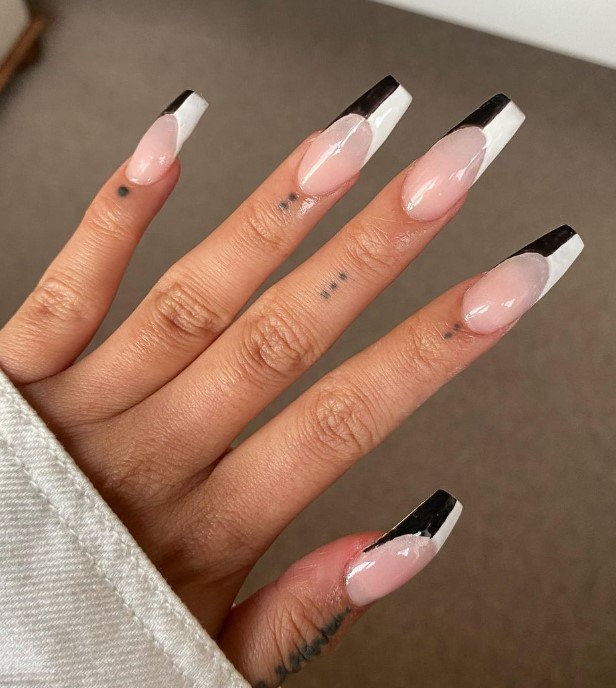 Now Trending Black And White Nails And Designs Nailpro Now Trending Black And White Nails And Designs Nailpro