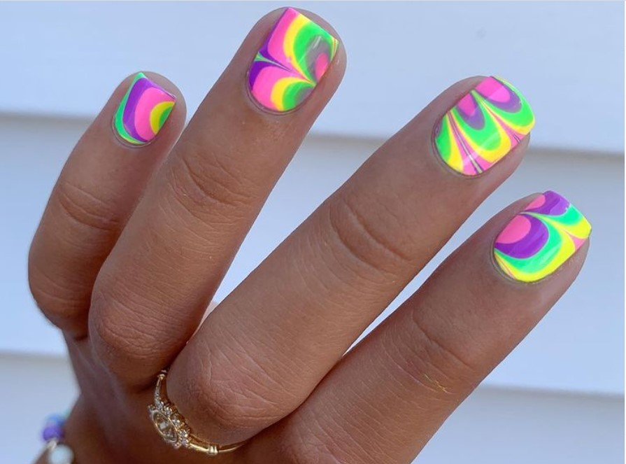 How to Do Water Marble Nails Easily & Get the Best Marble Effect | Upstyle
