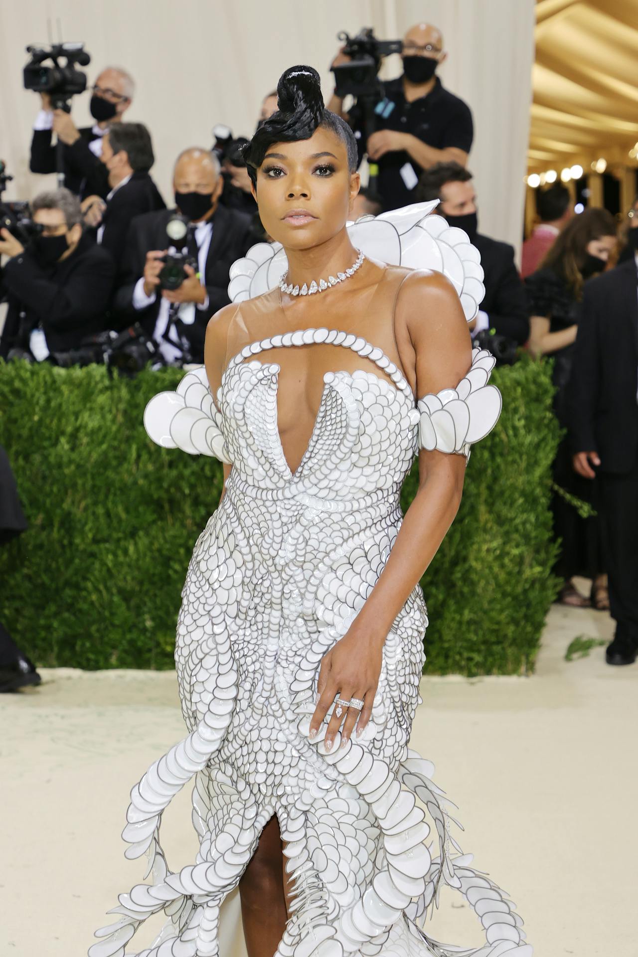 Met Gala Nail Alert Hailey Bieber Addison Rae Gabrielle Union X Cnd Nailpro