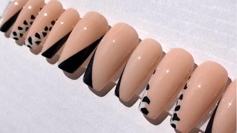 Press-on nail set with cut crease designs