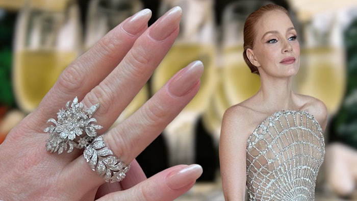 champagne nails