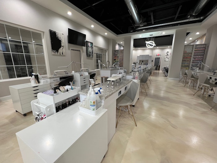 Gloss nail salon cheap